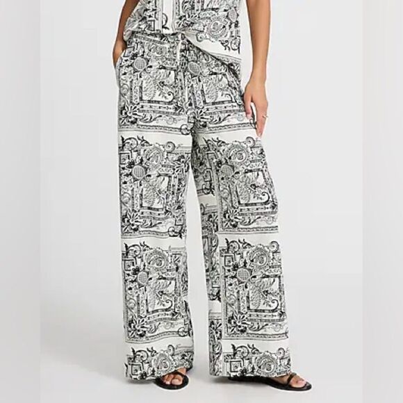 NWT EXPRESS High waisted design wide leg pants Size Small - Picture 2 of 10